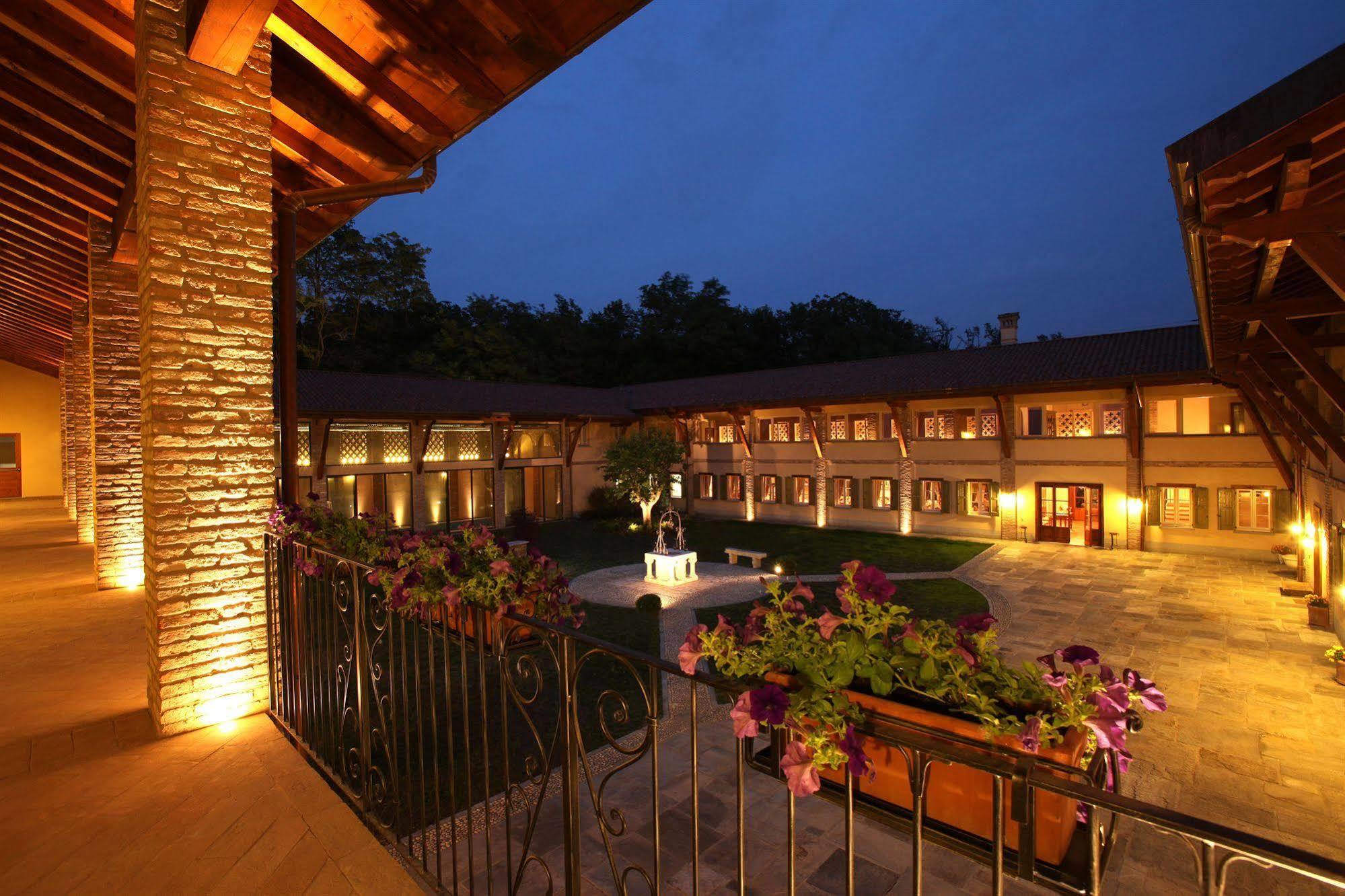 Antico Benessere Fara Gera dʼAdda Exterior foto