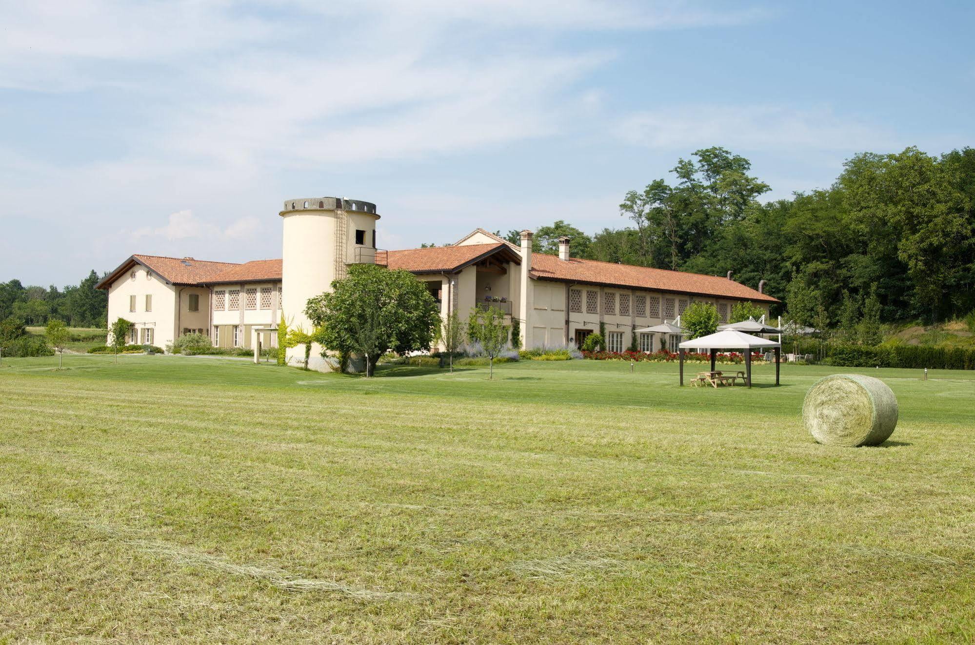 Antico Benessere Fara Gera dʼAdda Exterior foto